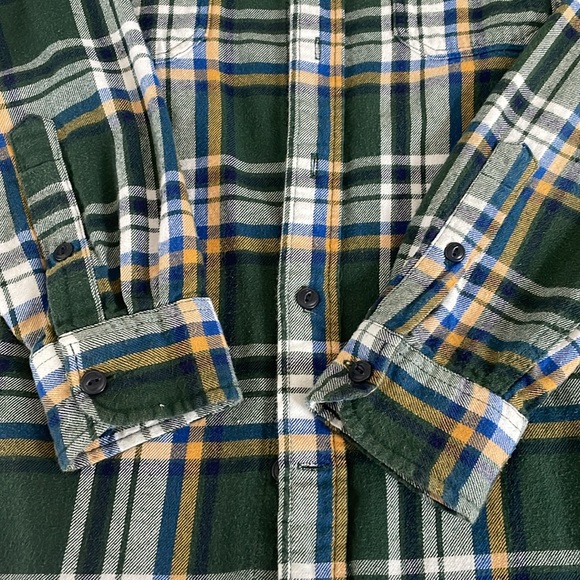 Old Navy Vintage Flannel Men’s Shirt - Picture 5 of 5